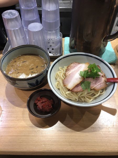 「濃厚煮干しつけ麺 玉ねぎ増し 辛みそ」@煮干麺 月と鼈の写真