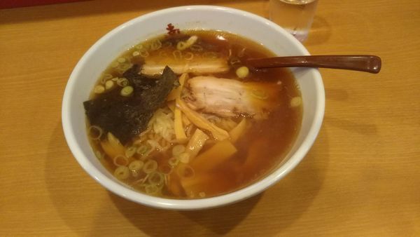 「醤油ラーメン 550円」@南京飯店 中央店の写真