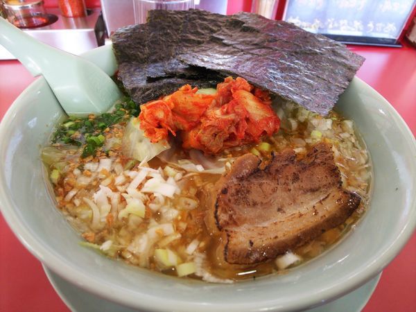 「旨辛スタミナ860円＋キャベツマシ110円＋クーポン海苔」@ラーメン山岡家 八千代店の写真