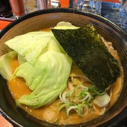 味噌ラーメン   キャベツトッピング