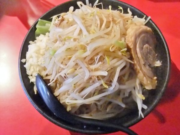 「ラーメン中」@麺や 唯桜の写真