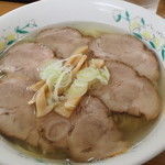 「塩チャーシューメン（７００円）」@滋養軒の写真