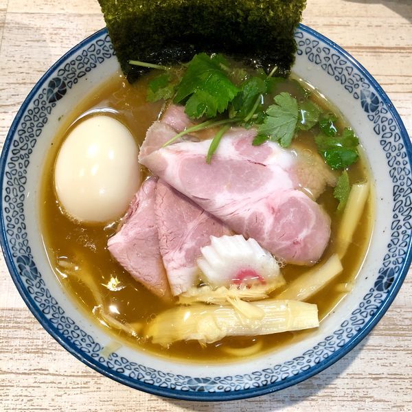 「【気まぐれ限定】金目鯛の中華そば 味玉付 ￥900」@中華そば 四つ葉の写真