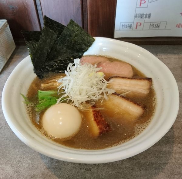 「極煮干し風神醤油そば」@麺処 風人の写真