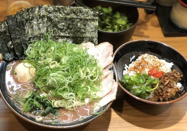 「ラーメン」@横浜家系らーめん 輝道家の写真