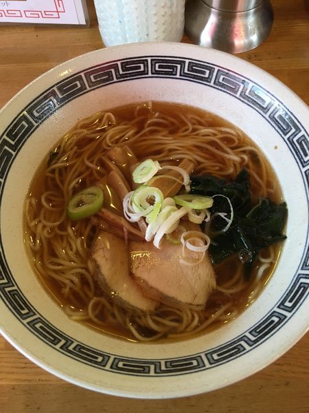 「醤油ラーメン」@らぁめん六郎亭の写真