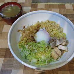 かま玉たぬき：480円