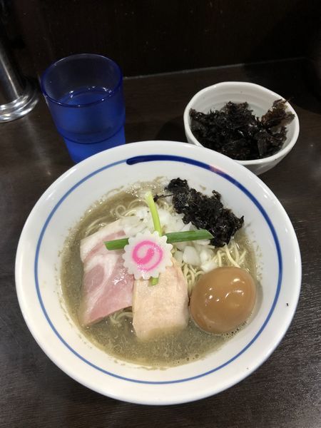 「煮干しそば ＋岩のり」@中華そば いづるの写真