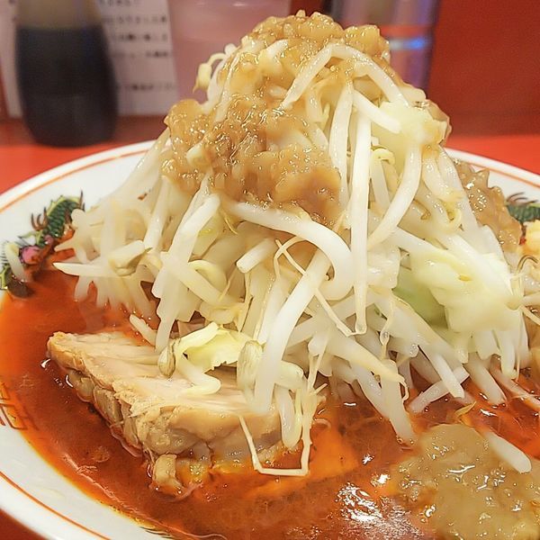 「辛いミニラーメン（ニンニク・アブラ）」@ラーメン英二の写真