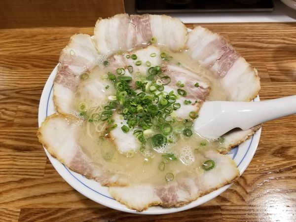 「チャーシューメン+替玉(1,020円)」@博多ラーメン でぶちゃん 高田馬場本店の写真