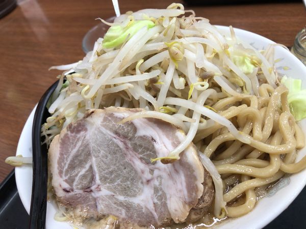 「YOSHIラーメン（中）野菜マシ にんにく しょうが）」@麺処 善の写真
