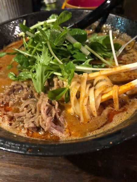 「担々麺・赤＋替玉」@担々麺 胡麻の写真