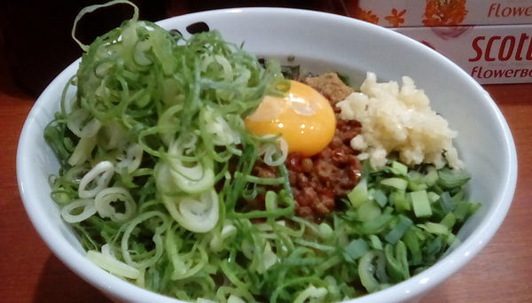 「九条ねぎ増し台湾混ぜそば」@麺屋こころ 六角橋店の写真