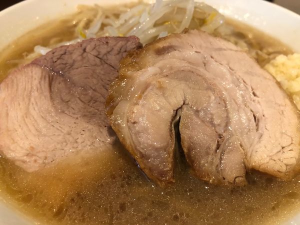 「ラーメン＋ニンニク」@ピコピコポンの写真