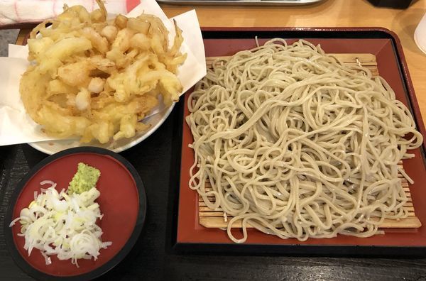 「天ぷらそば＋麺大盛（￥600＋￥130）」@瀬谷そばの写真