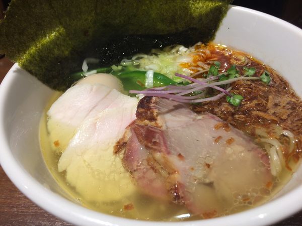 「全部入り塩ラーメン￥1080」@ナルトもメンマもないけれど。の写真