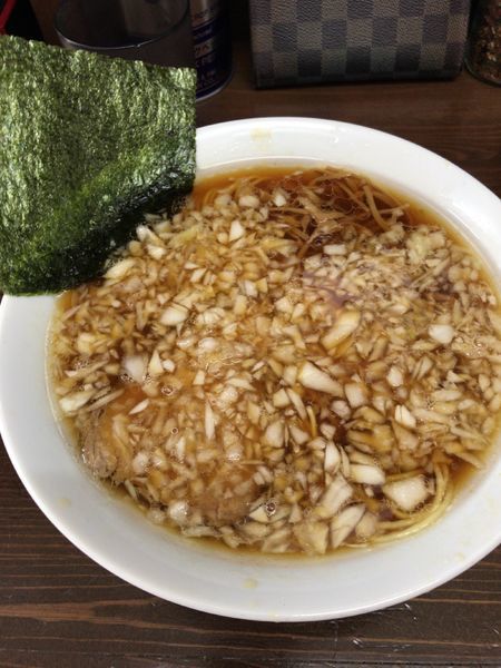 「中華そば（550円）+玉ねぎ増し（50円）」@こえもんの写真