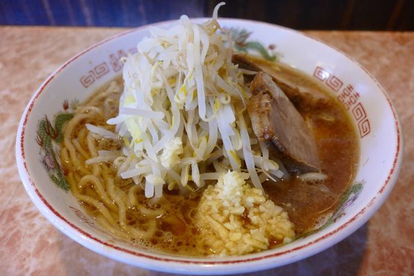 「らーめん（中）¥750／にんにく¥0」@肉汁らーめん 公 kimiの写真