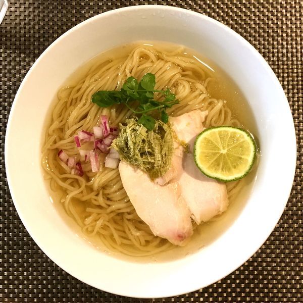 「［限定］エビスビール小瓶→地鶏と昆布の冷やしそば→ライス」@らぁ麺 やまぐちの写真