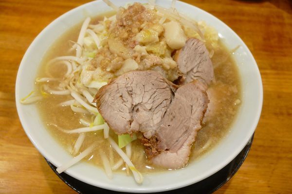 「ラーメン（チャーシュー２枚）¥650／背脂ニンニク¥0」@ラーメン盛太郎の写真