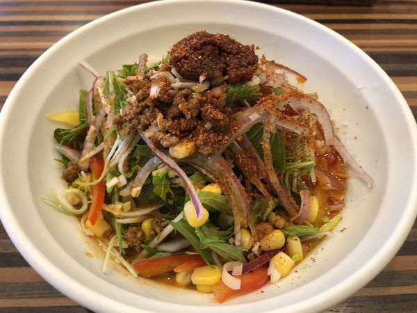 「冷やしサラダ担々麺　４辛　￥９５０」@Chinese Dining 胡食 ~kokuu~の写真