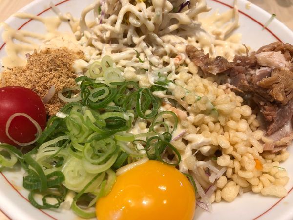 「冷やしまぜそば（中）＋ガリマヨ」@替玉千里眼 志木店の写真