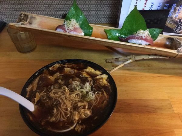 「あんかけラーメン、サバ寿司」@京橋 幸太郎の写真