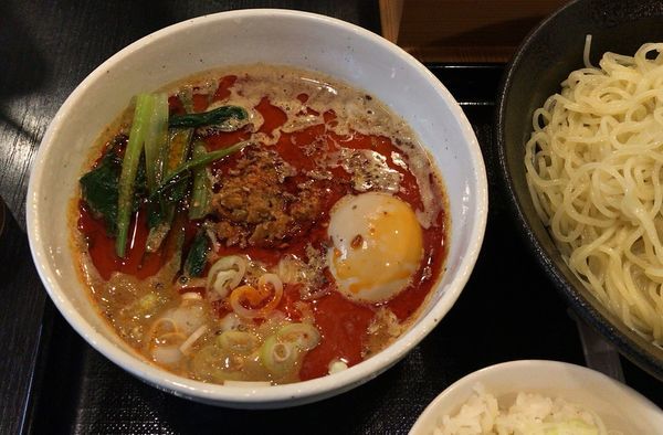 「担々つけ麺(限定)並盛2玉＋追い飯(800円＋50円)」@中華そば 松葉の写真