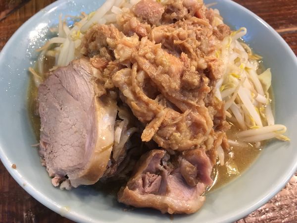 「中ラーメン アブラマシマシ」@立川マシマシの写真