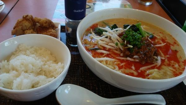 「担々麺セット 1132円」@デニーズ 南八幡店の写真