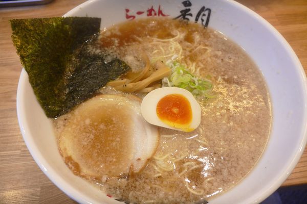 「背脂醤油ラーメン¥850」@ら〜めん香月 池尻大橋店の写真