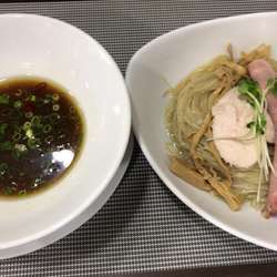 つけ麺900円+冷や玉300円