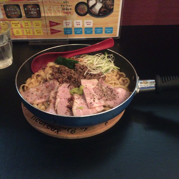 「黒毛和牛のチャーシュー増し牛脂そば 中盛り」@房総式ラーメン JINRIKISENの写真