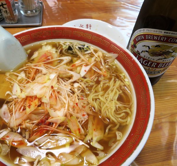 「ネギラーメン(700円)+キリンラガー」@菊水軒の写真