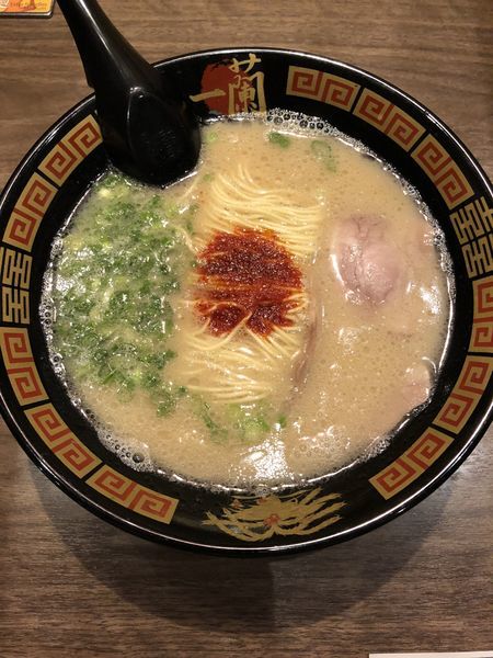 「天然とんこつラーメン」@一蘭 アトレ上野 山下口店の写真