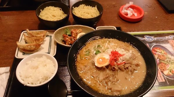 「とん豚らーめん890円+他」@ゆきむら亭 石岡店の写真