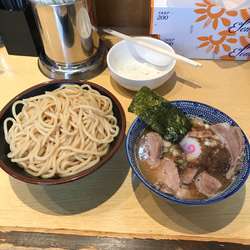 つけチャーシュー  + 一番搾り大瓶