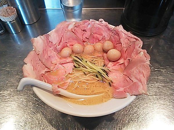 「冷しホヤ蕎麦＋肉増し・うずら」@さんじの写真