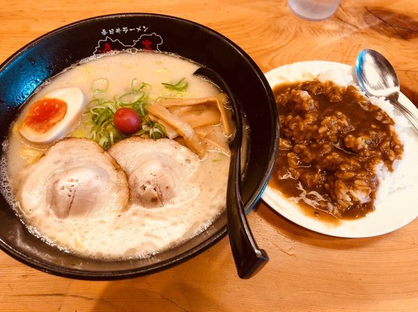 「塩とんこつラーメン」@春日井ラーメン 楽喜 本店の写真