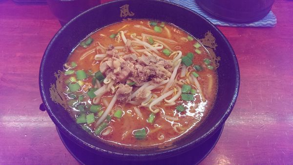 「辛ラーメン、替え玉w」@とんこつラーメン 博多風龍 渋谷店の写真