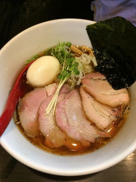 「豊穣清湯特製醤油ラーメン950円」@麺処 夏海の写真