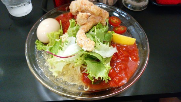 「冷やしトマト麺＋味玉」@自家製麺SHINの写真