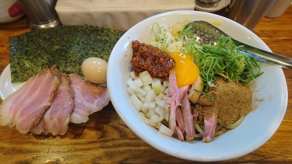 「【限定】冷やしまぜそば(中)+得トッピング」@麺屋 庄太 六浦本店の写真