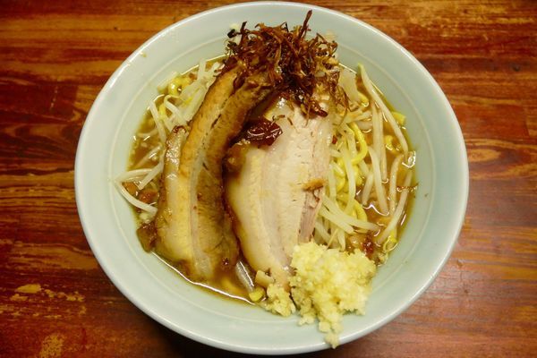 「醤油らーめん 小¥750／ニンニク¥0／スープ：ふつう¥0」@豪徳寺ラーメン りらくしんの写真