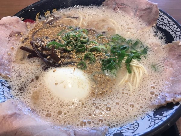 「味玉チャーシュー麺」@博多一幸舎 ららぽーと立川立飛店の写真