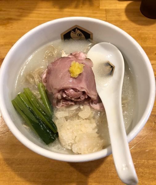 「真鯛らーめん (冷やしで) ￥800」@真鯛らーめん 麺魚の写真