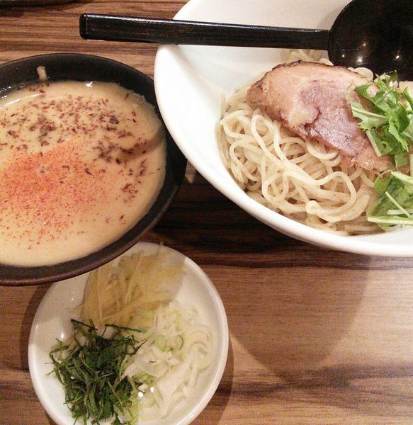 「【限定】冷やし豚骨鰹つけソバ　８５０円」@麺や ふくわらいの写真