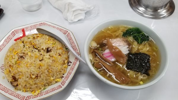 「ミニラーメン200円+チャーハン700円」@仙成の写真