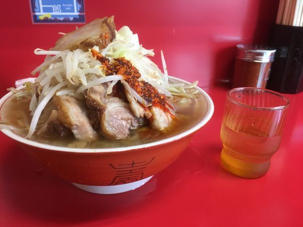 「大豚1000円（ヤサイアブララーユ）」@ラーメン二郎 千住大橋駅前店の写真