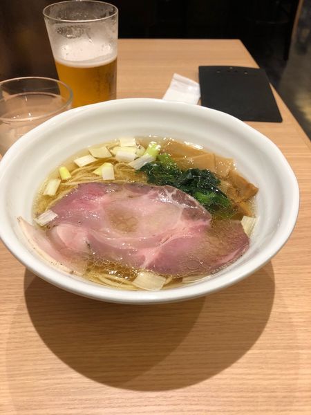 「鶏だし塩らーめん720円+税」@麺処 景虎 新越谷ヴァリエ店の写真